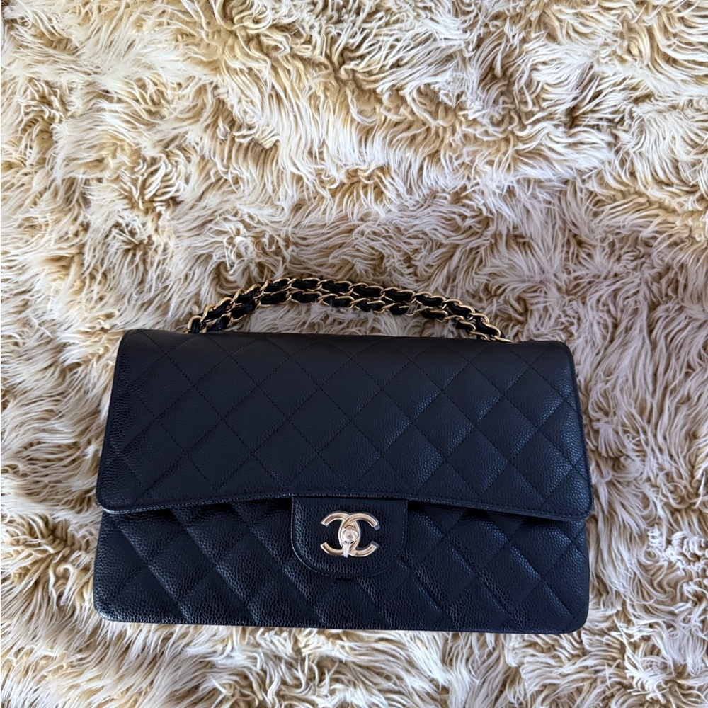 Chanel LARGE CLASSIC HANDBAG
Grained Calfskin & Gold-Tone Metal retail $11,700 - Picture 4 of 15